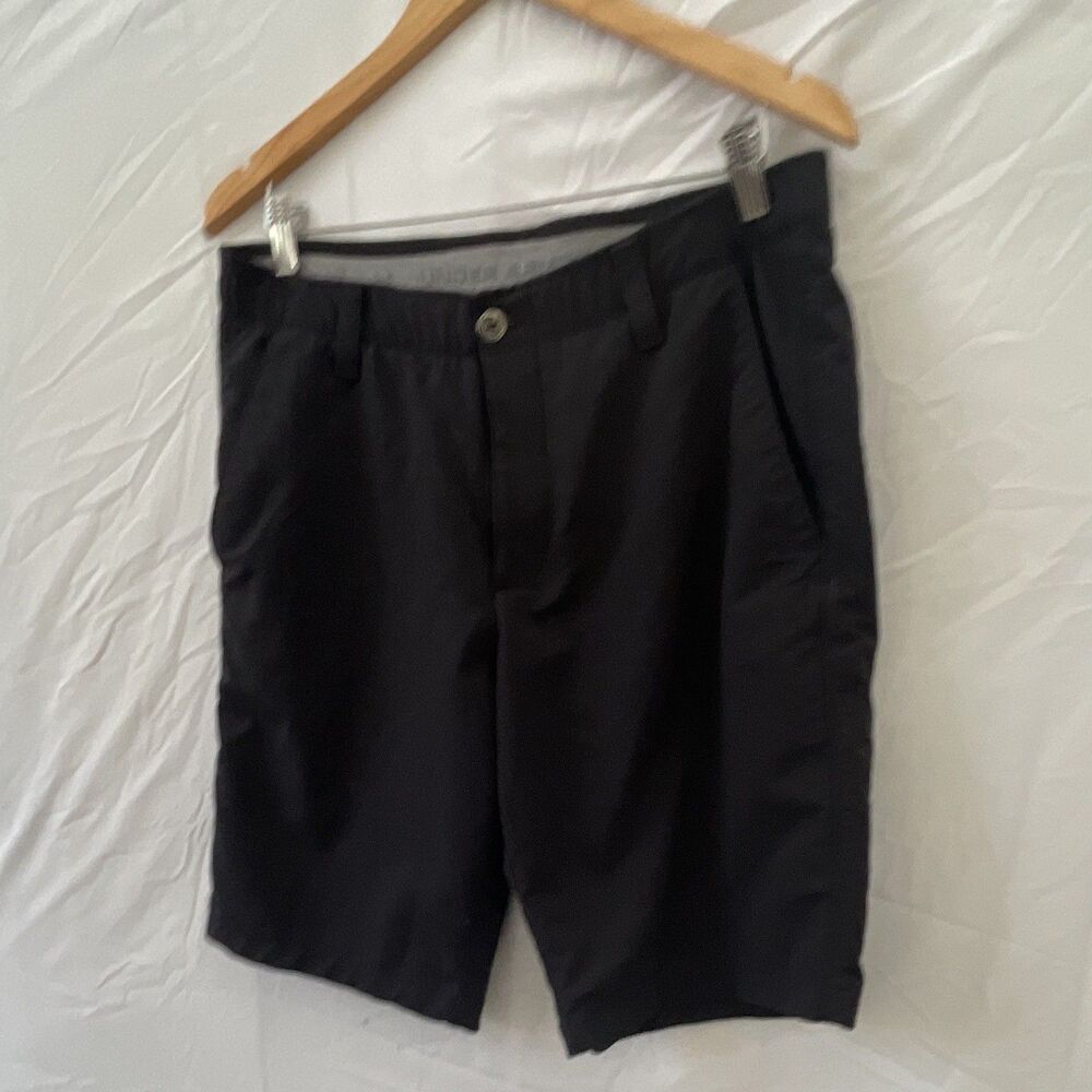 Under Armour Men's Black Chino Shorts Flat Front Button Slash Pockets Logo